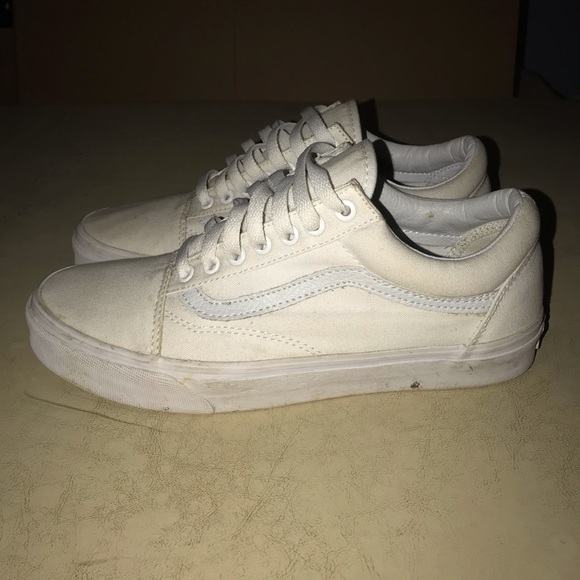 Vans - Picture 2 of 10